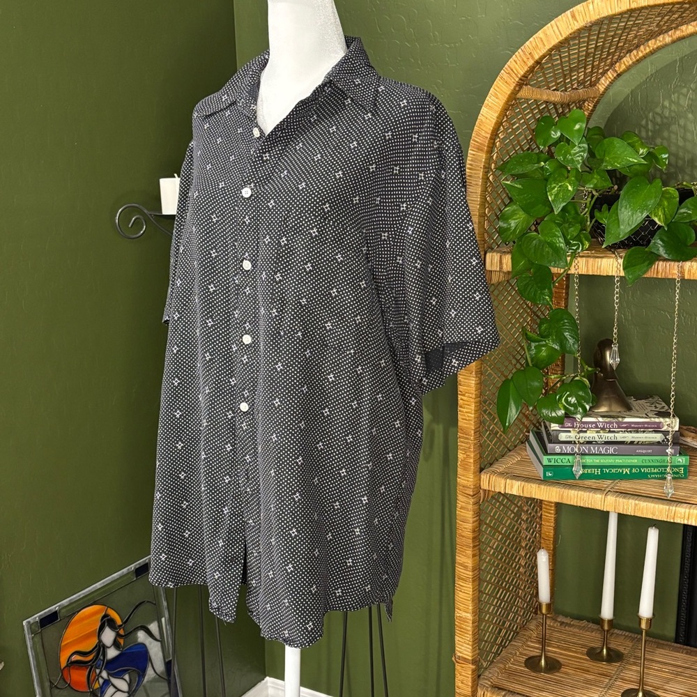 VTG Perry Ellis Black Casual Button Down Wide Collar Pattern Short Sleeve Shirt